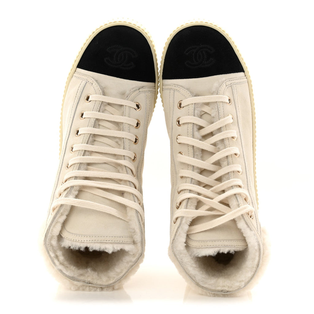 Chanel Kid Suede Shearling Sheepskin Lace Up Boots 38 Ivory White Black
