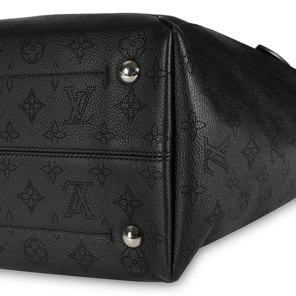 Louis Vuitton Louis Vuitton Black Mahina Leather Hina MM