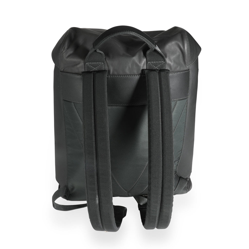 Louis Vuitton Louis Vuitton V-Line Pulse Backpack