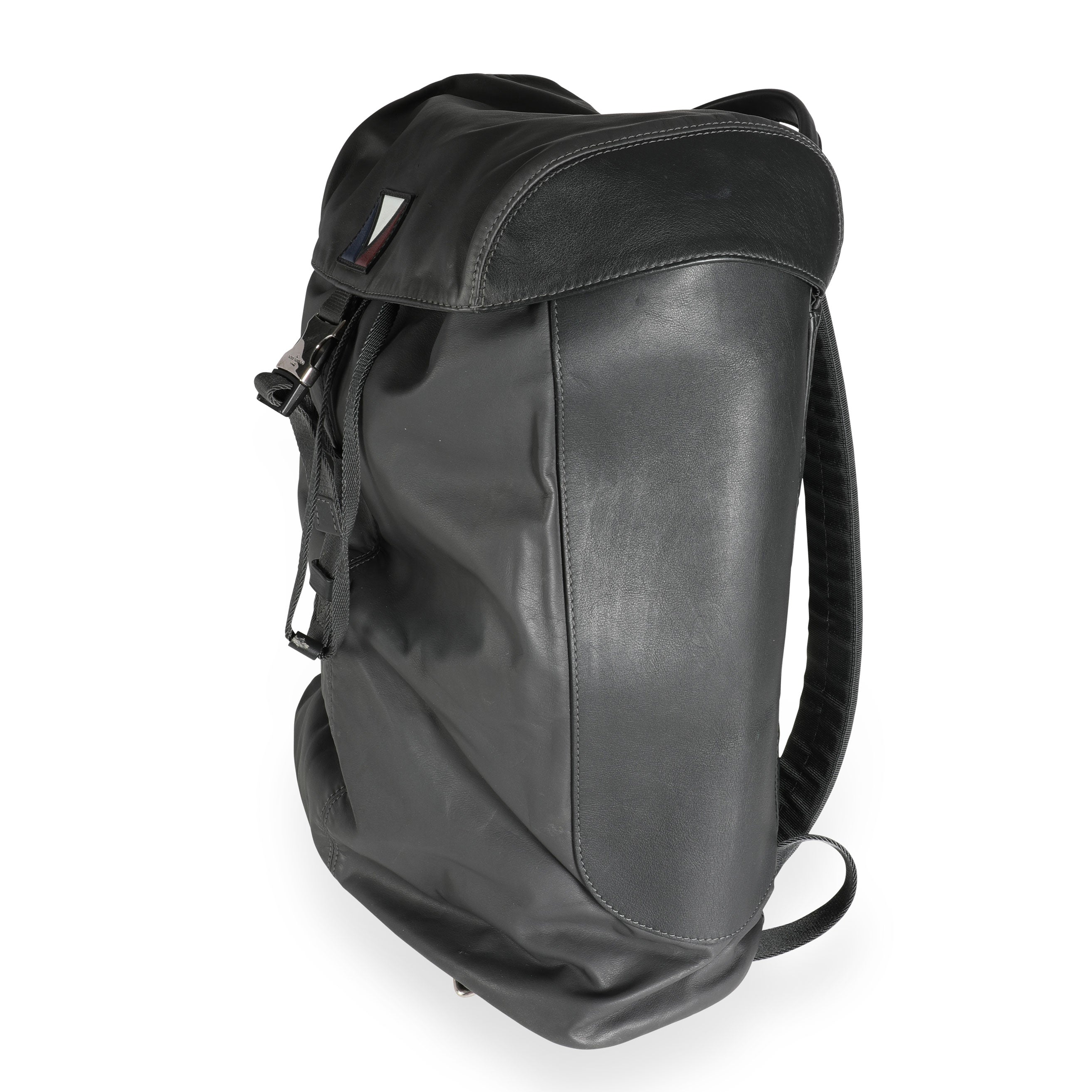 Louis Vuitton Louis Vuitton V-Line Pulse Backpack