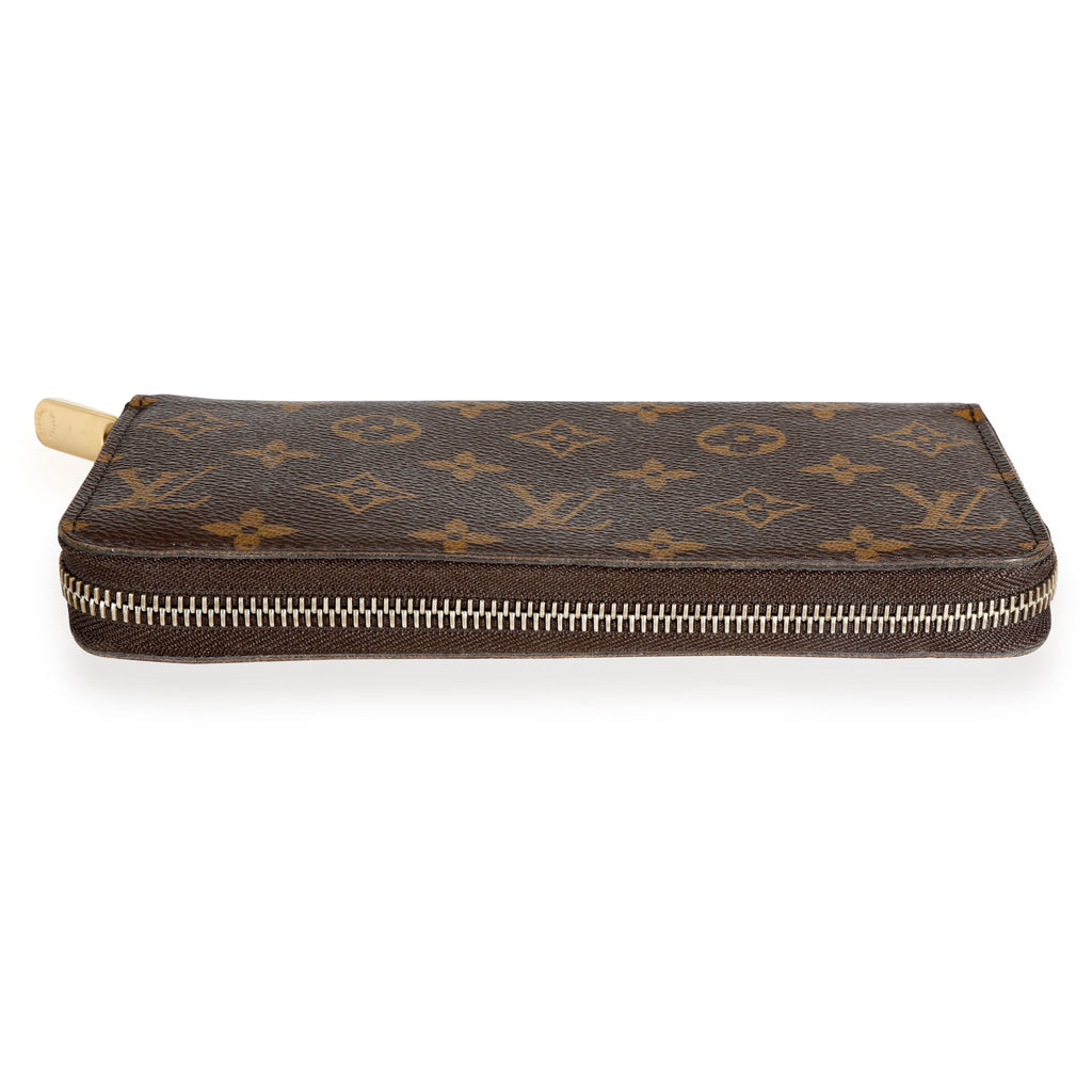 Louis Vuitton Louis Vuitton Monogram Canvas Zippy Wallet