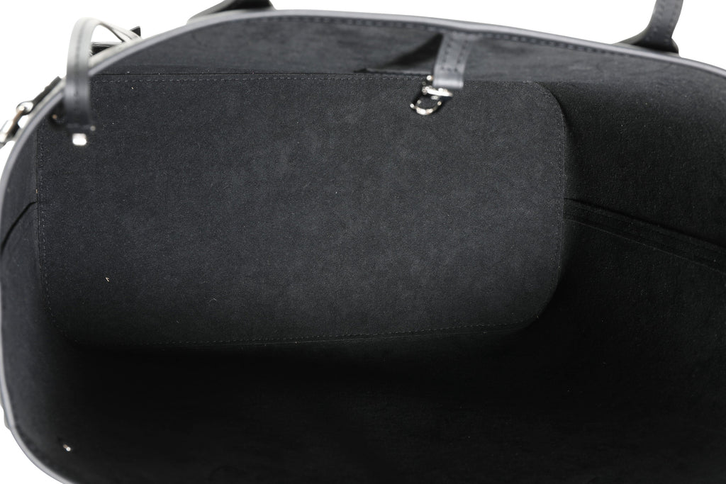 Louis Vuitton Louis Vuitton Black Epi Leather Neverfull MM