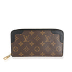 Louis Vuitton Louis Vuitton Monogram Canvas & Black Leather Zippy Retiro Wallet