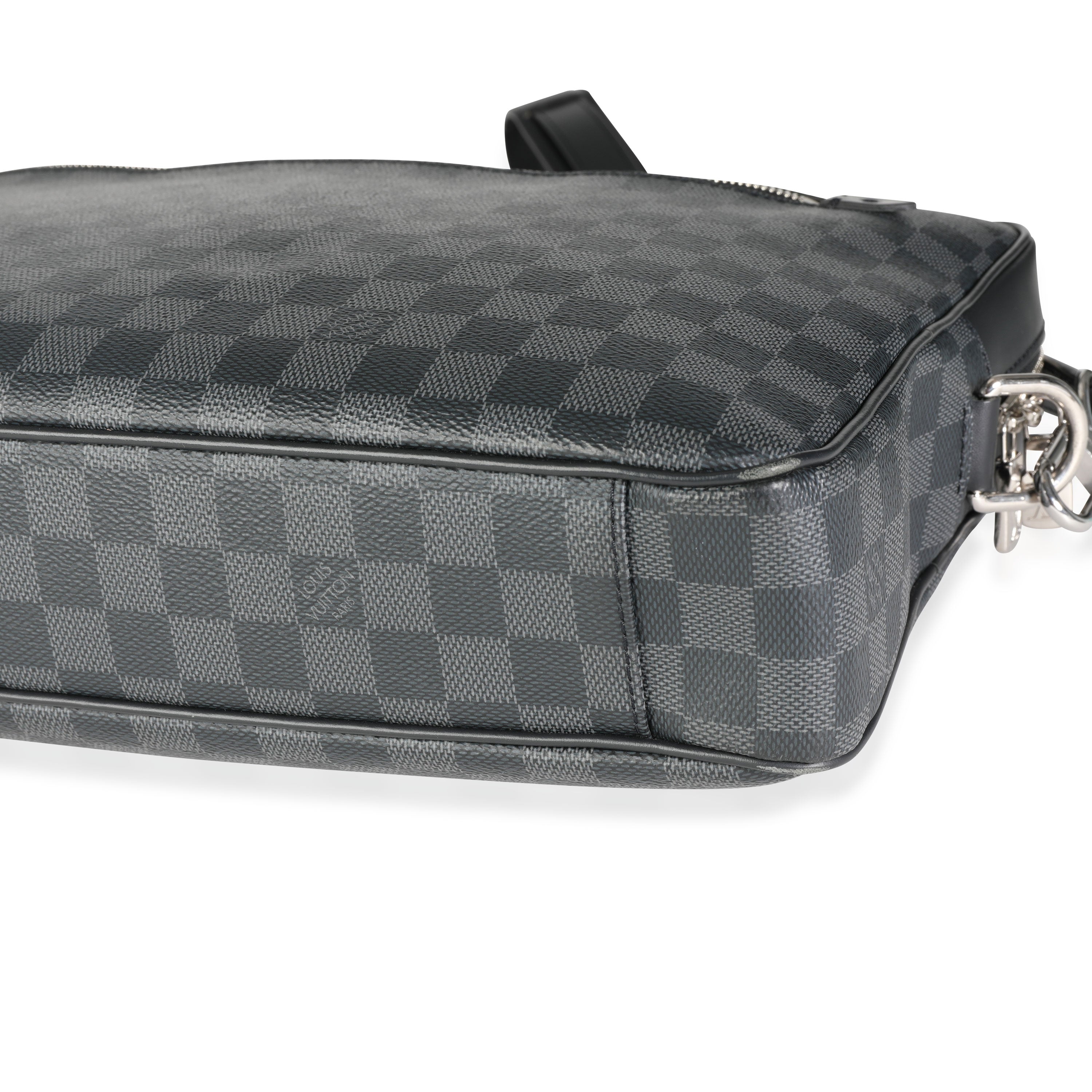 Louis Vuitton Louis Vuitton Damier Graphite Porte-Documents Business MM