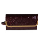 Louis Vuitton Louis Vuitton Amarante Monogram Vernis Rossmore MM Clutch