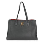 Louis Vuitton Louis Vuitton Black Grained Calf Leather Lockme Shopper