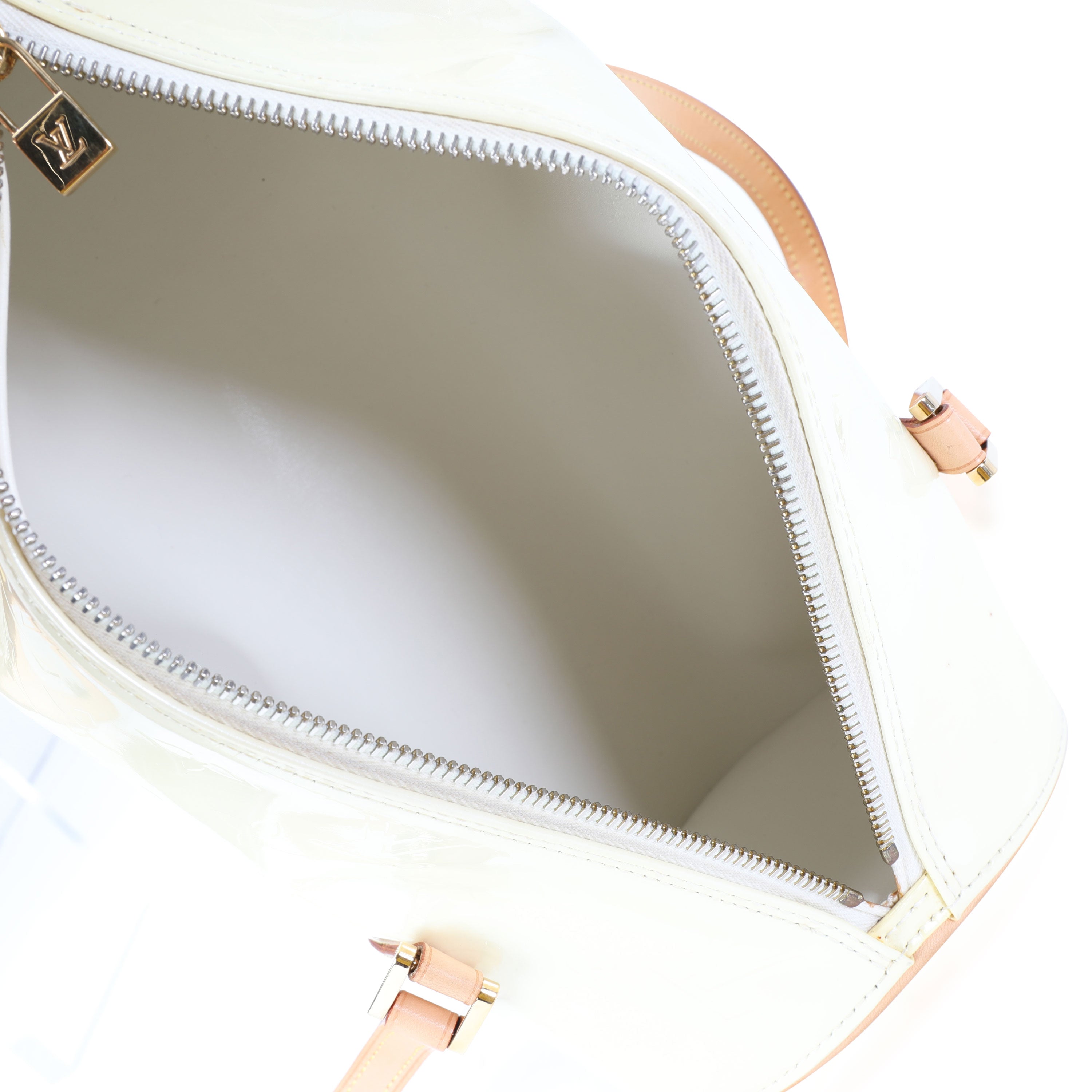 Louis Vuitton Perle Monogram Vernis Bedford