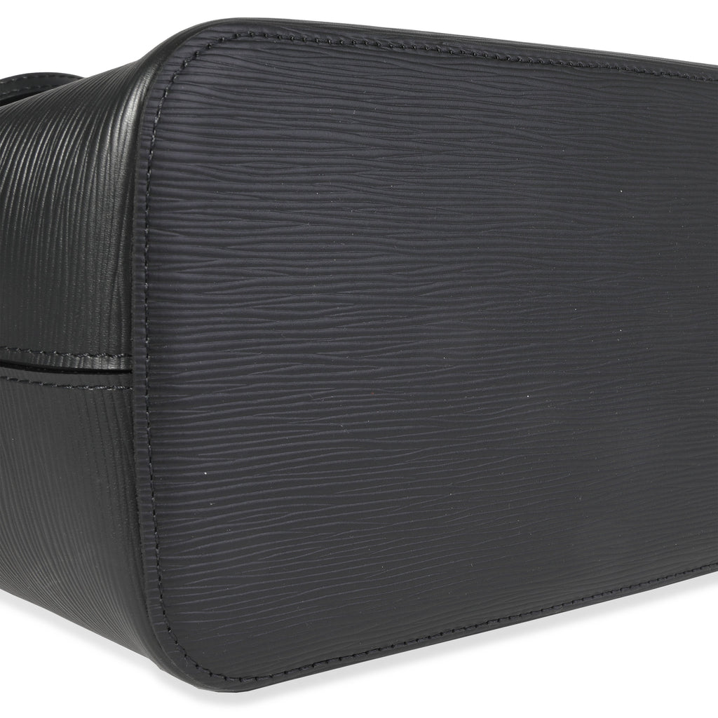 Louis Vuitton Louis Vuitton Black Epi Leather Neverfull