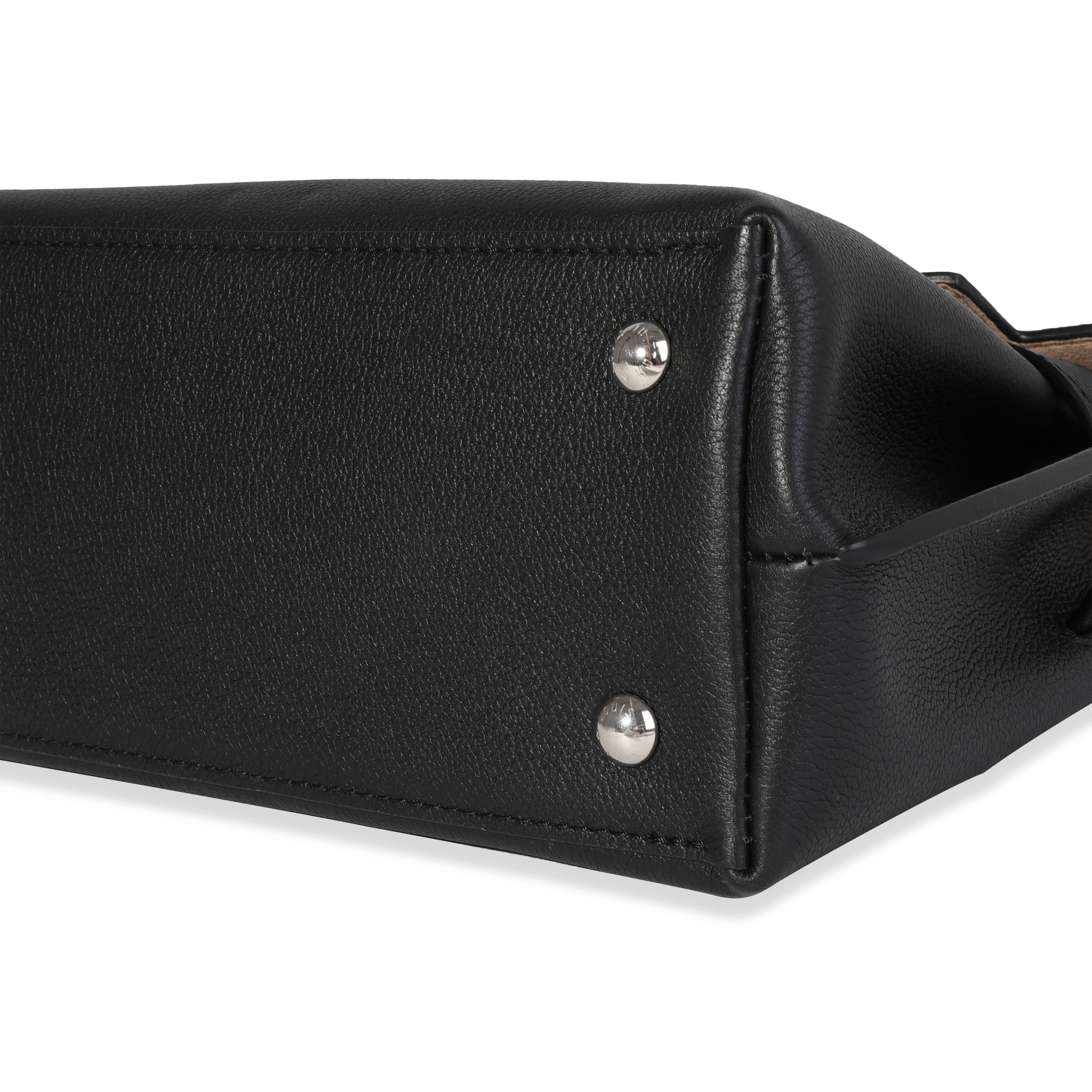 Louis Vuitton Louis Vuitton Black Soft Calfskin Lockme Ever BB