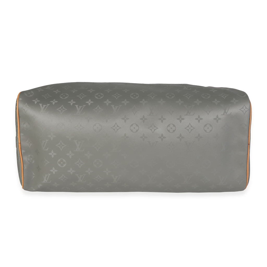 Louis Vuitton Louis Vuitton Monogram Titanium Keepall Bandoulière 50