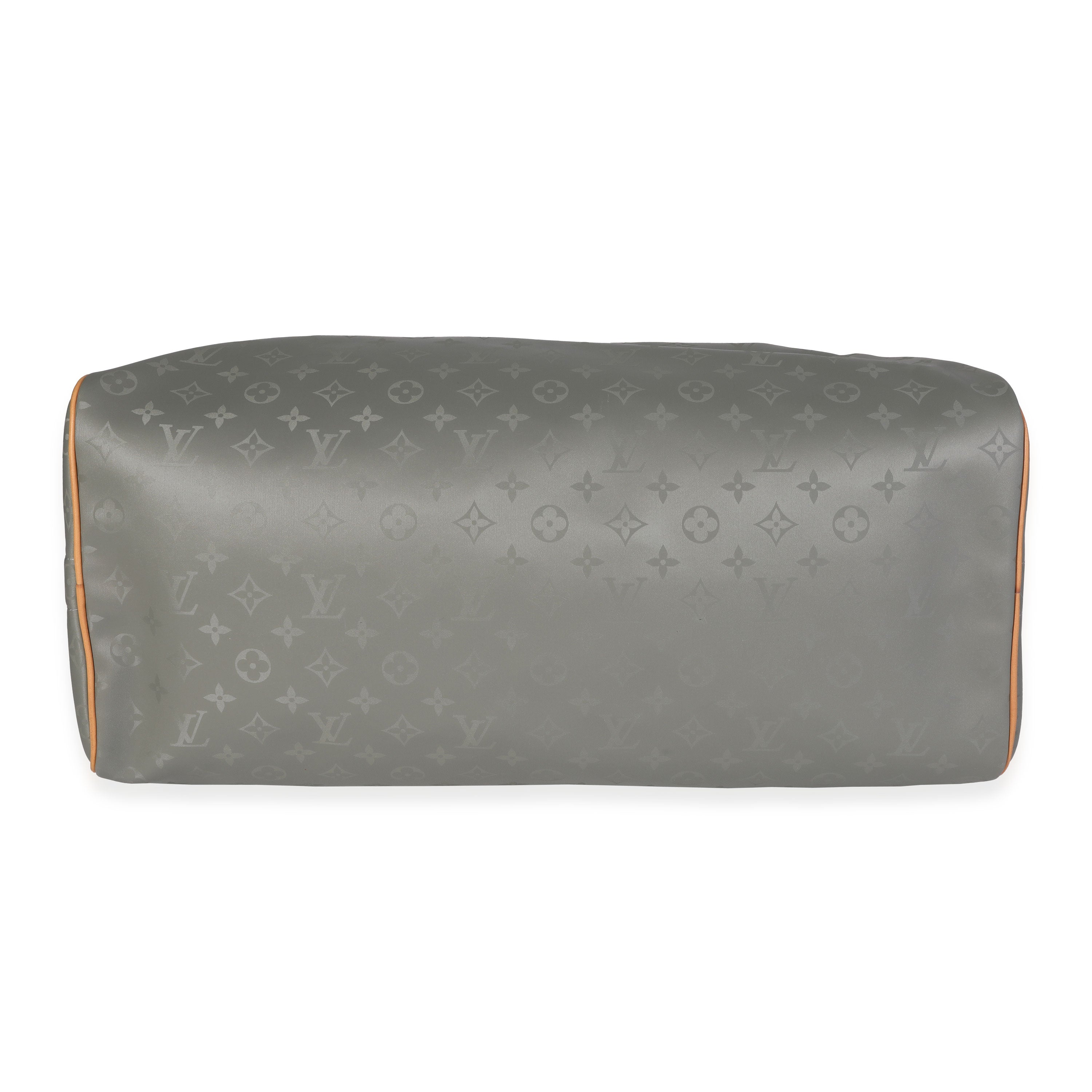 Louis Vuitton Louis Vuitton Monogram Titanium Keepall Bandoulière 50