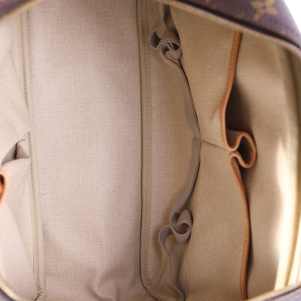 Louis Vuitton Louis Vuitton Monogram Canvas Deauville