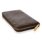 Louis Vuitton Louis Vuitton Monogram Canvas Zippy Wallet