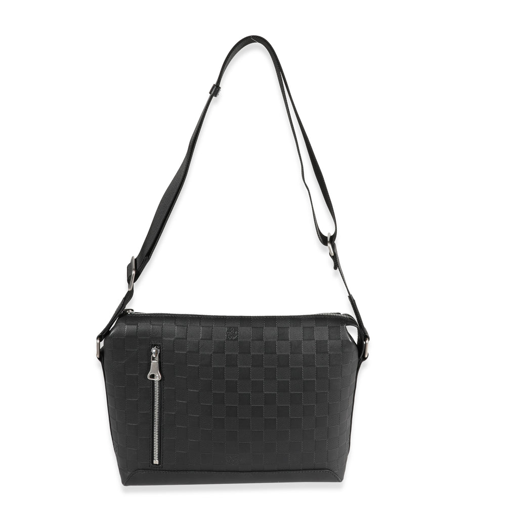 Louis Vuitton Louis Vuitton Black Damier Infini Discovery Messenger