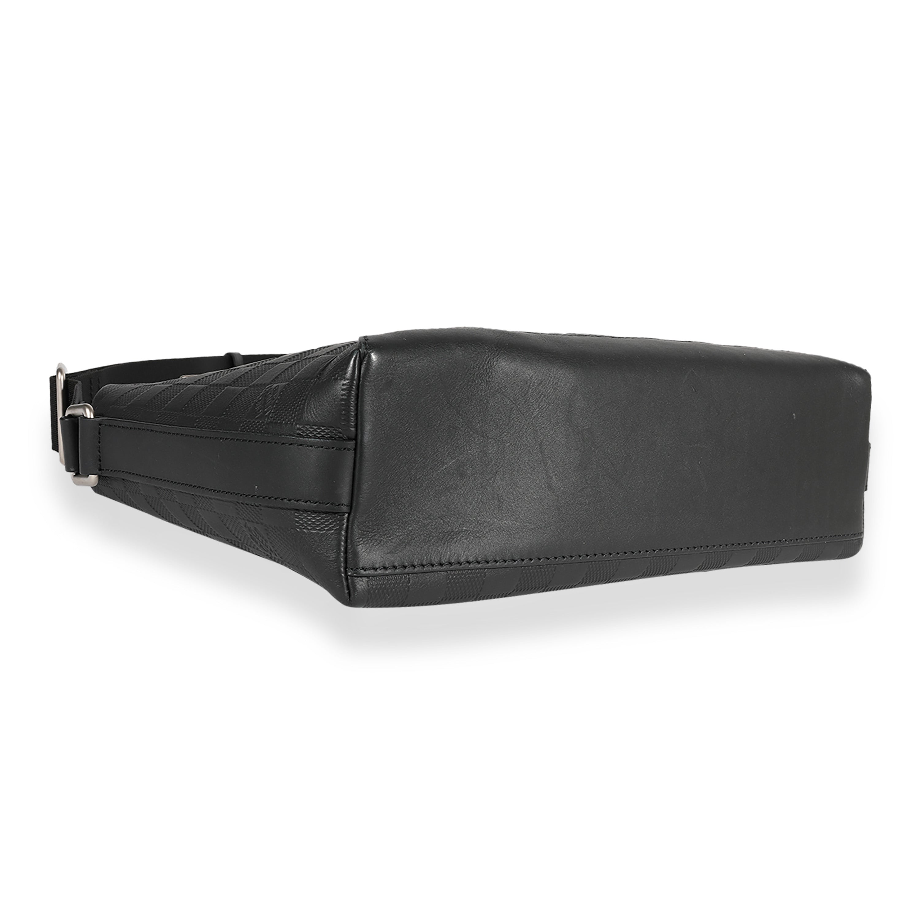 Louis Vuitton Louis Vuitton Black Damier Infini Discovery Messenger