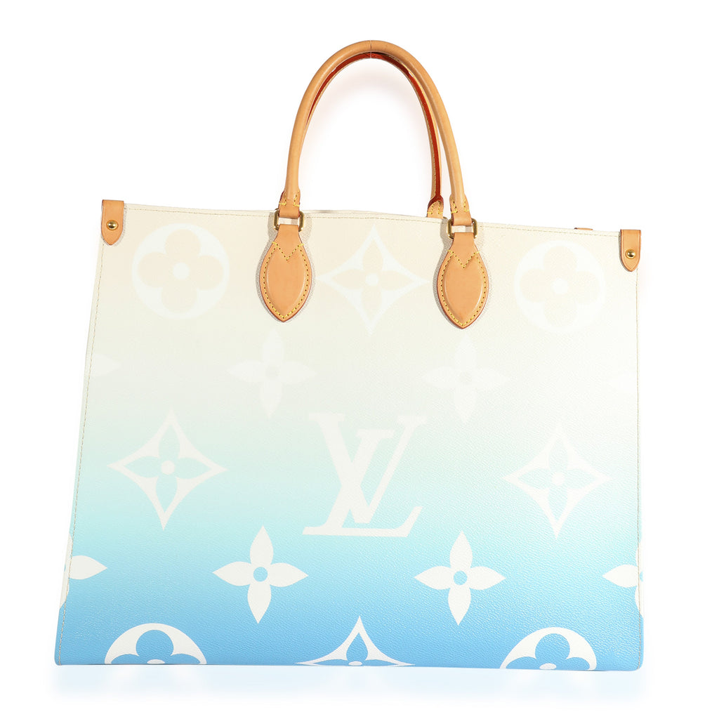 Louis Vuitton Louis Vuitton Blue Monogram Giant By The Pool Onthego GM