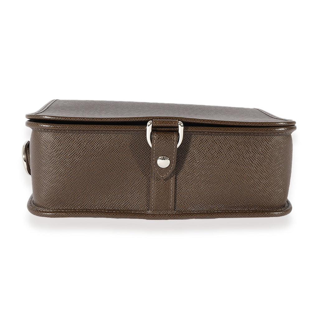 Louis Vuitton Louis Vuitton Brown Taiga Andrei Ardoise Messenger