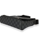 Louis Vuitton Louis Vuitton Damier Graphite Canvas District NM
