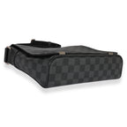 Louis Vuitton Louis Vuitton Damier Graphite Canvas District NM