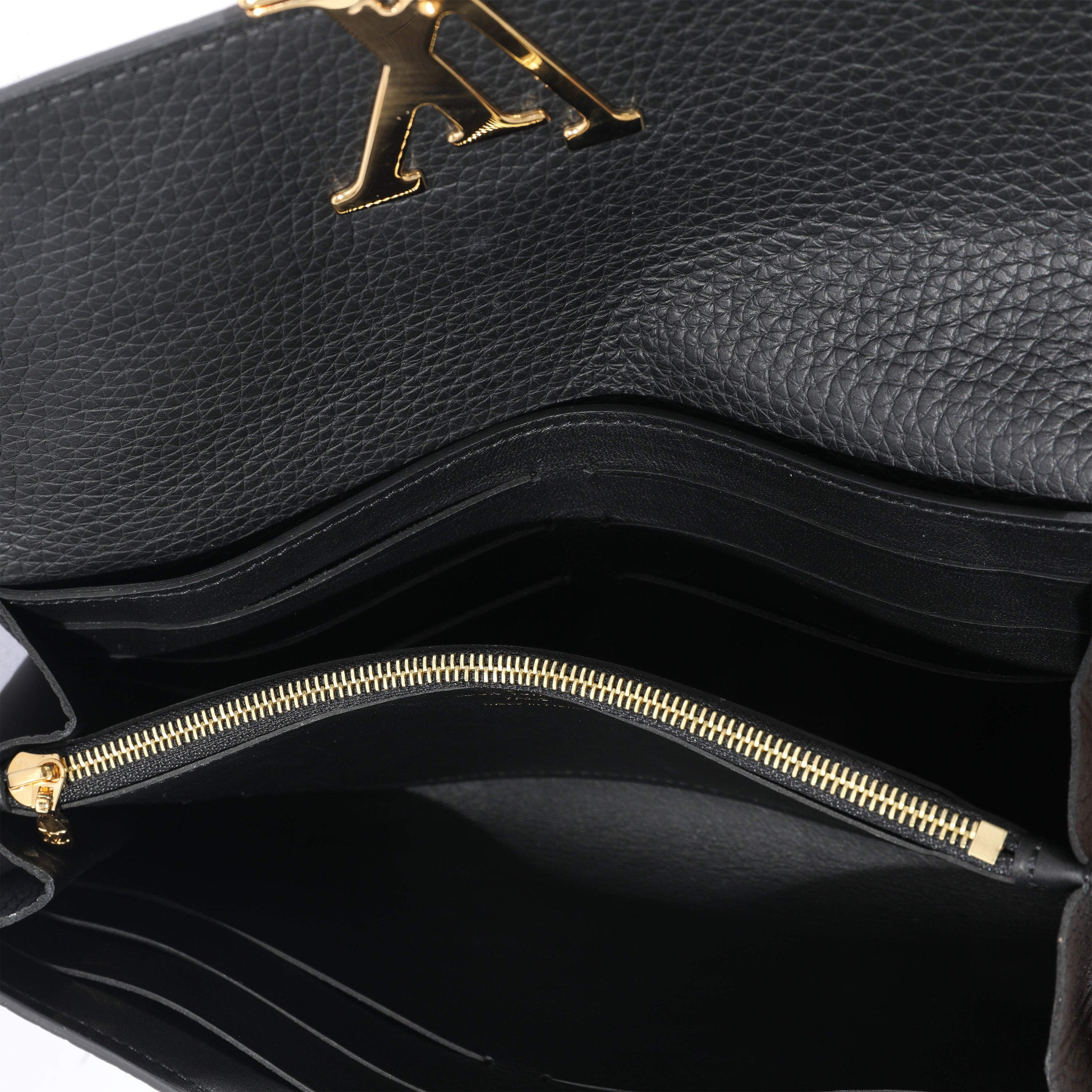 Louis Vuitton Louis Vuitton Black Leather Capucines Wallet