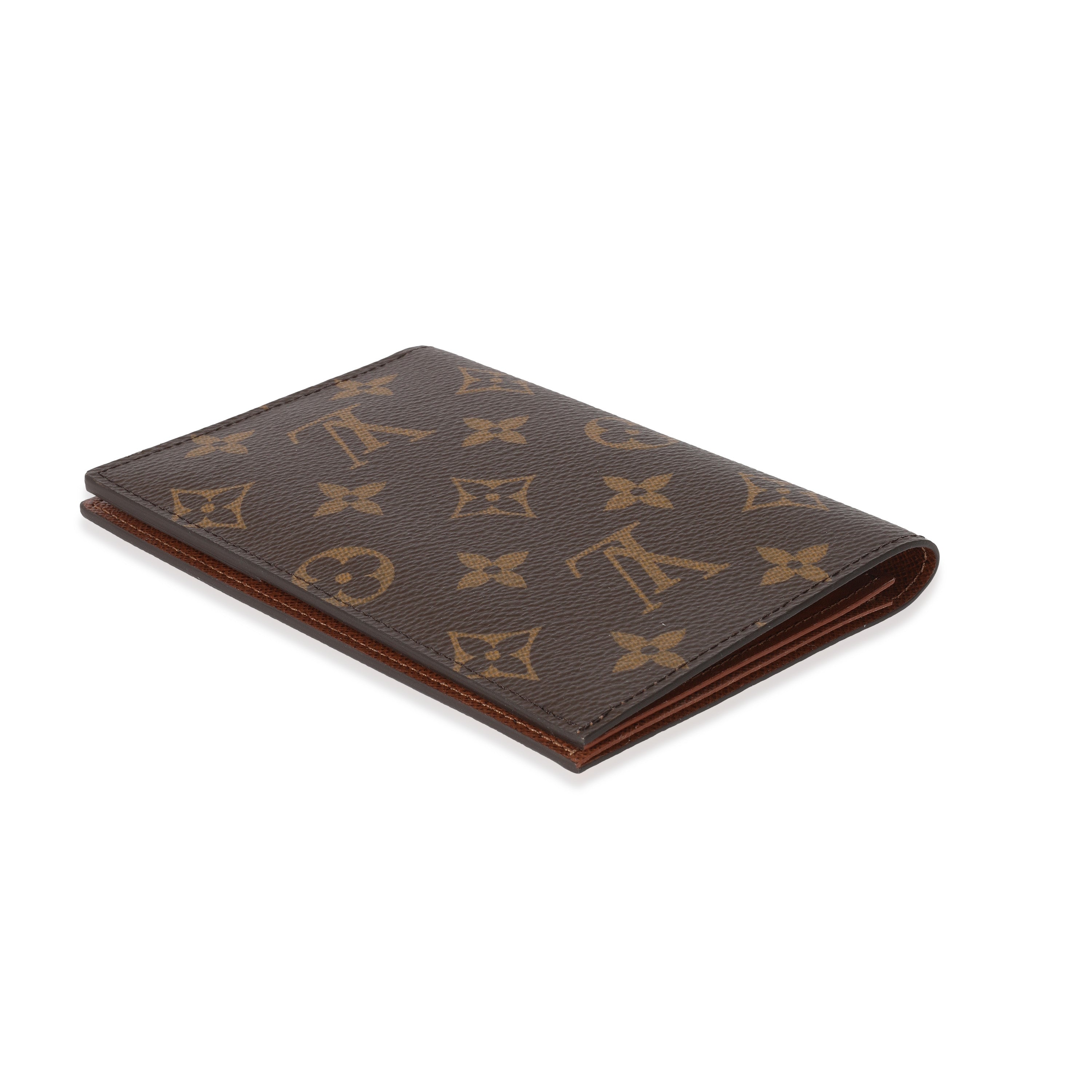 Louis Vuitton Louis Vuitton Monogram Canvas Passport Cover
