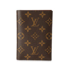 Louis Vuitton Louis Vuitton Monogram Canvas Passport Cover