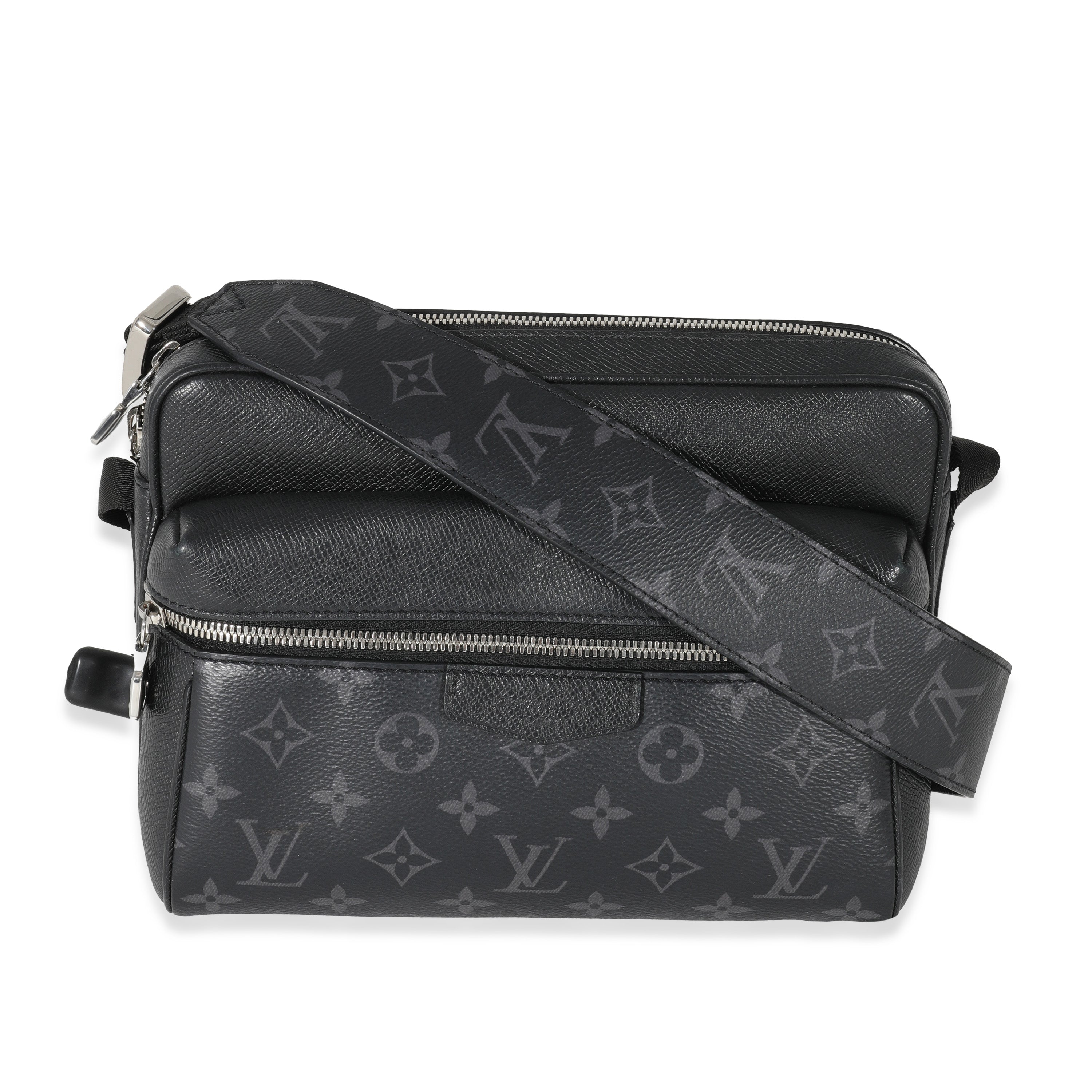 Louis Vuitton Louis Vuitton Black Taiga Monogram Eclipse Canvas Outdoor Messenger