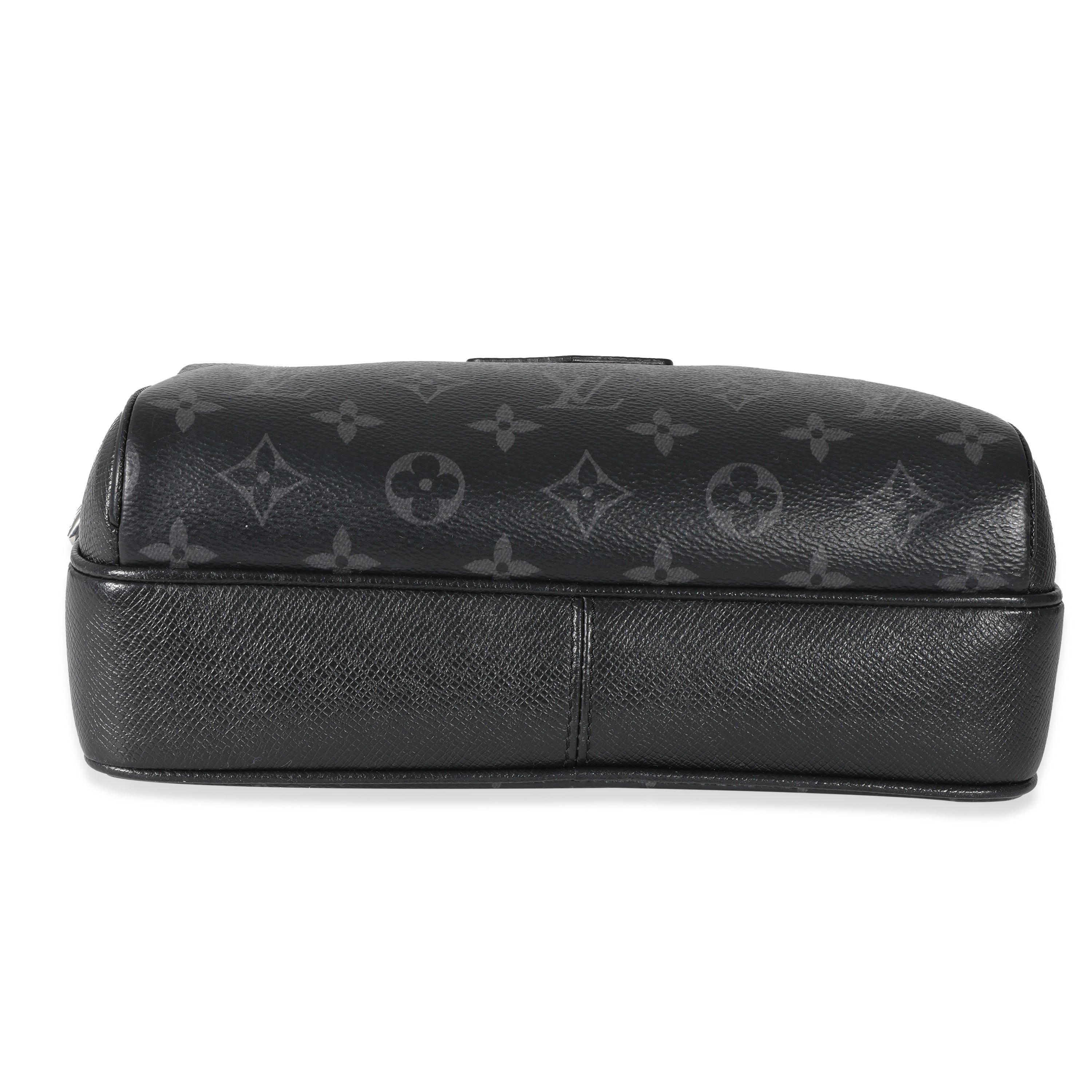 Louis Vuitton Louis Vuitton Black Taiga Monogram Eclipse Canvas Outdoor Messenger