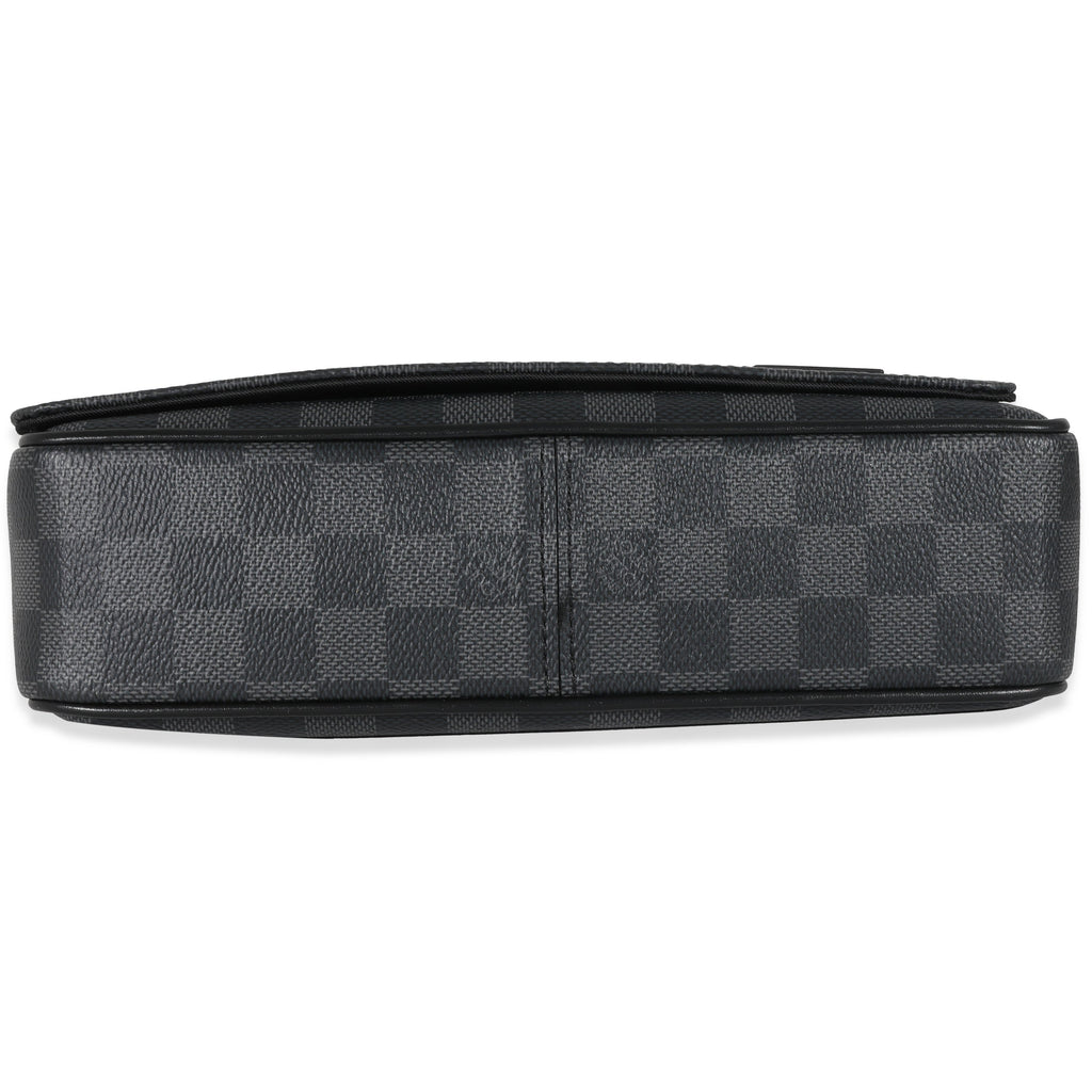 Louis Vuitton Louis Vuitton Damier Graphite Canvas District PM