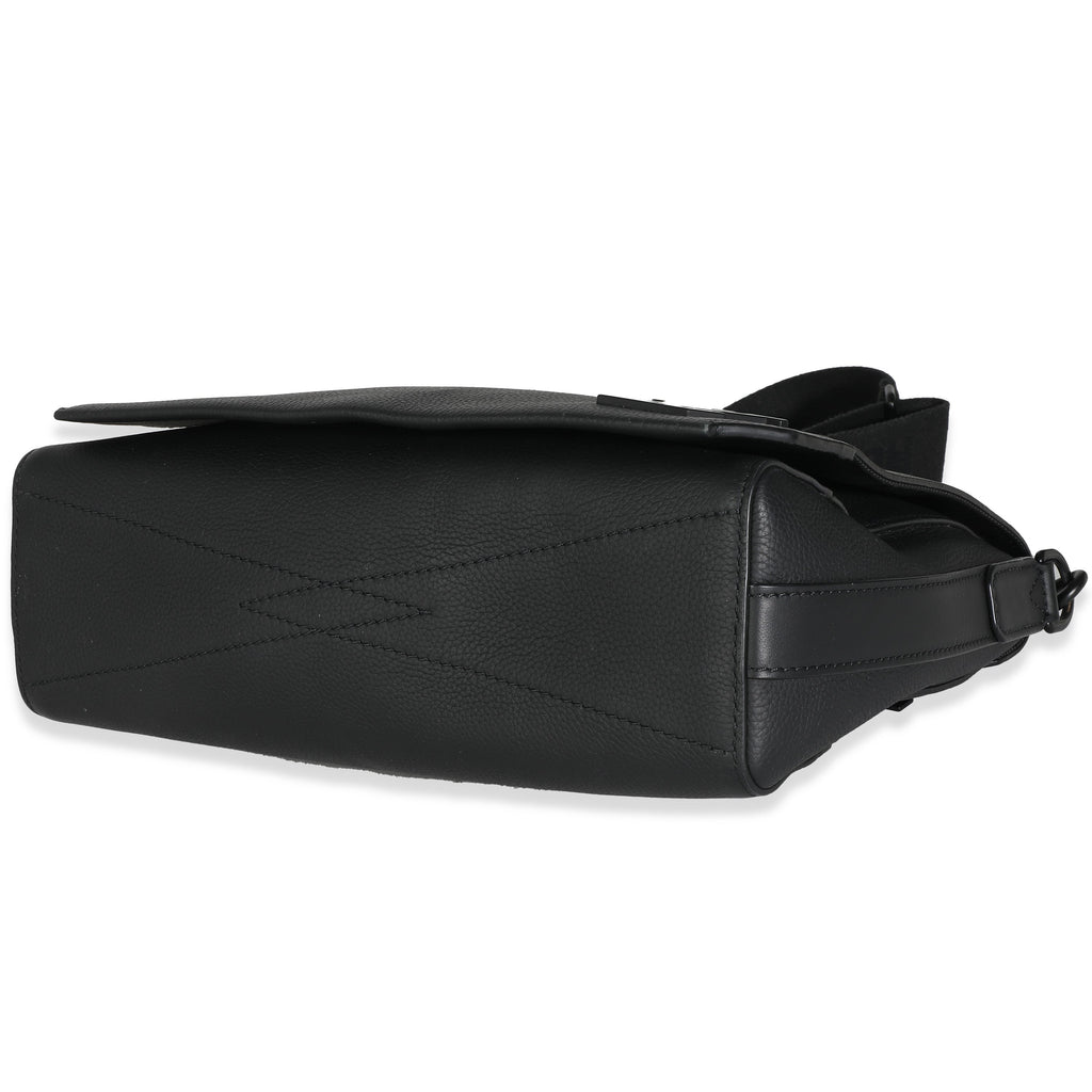 Louis Vuitton Black Grained Calf Leather Aerogram Takeoff Messenger
