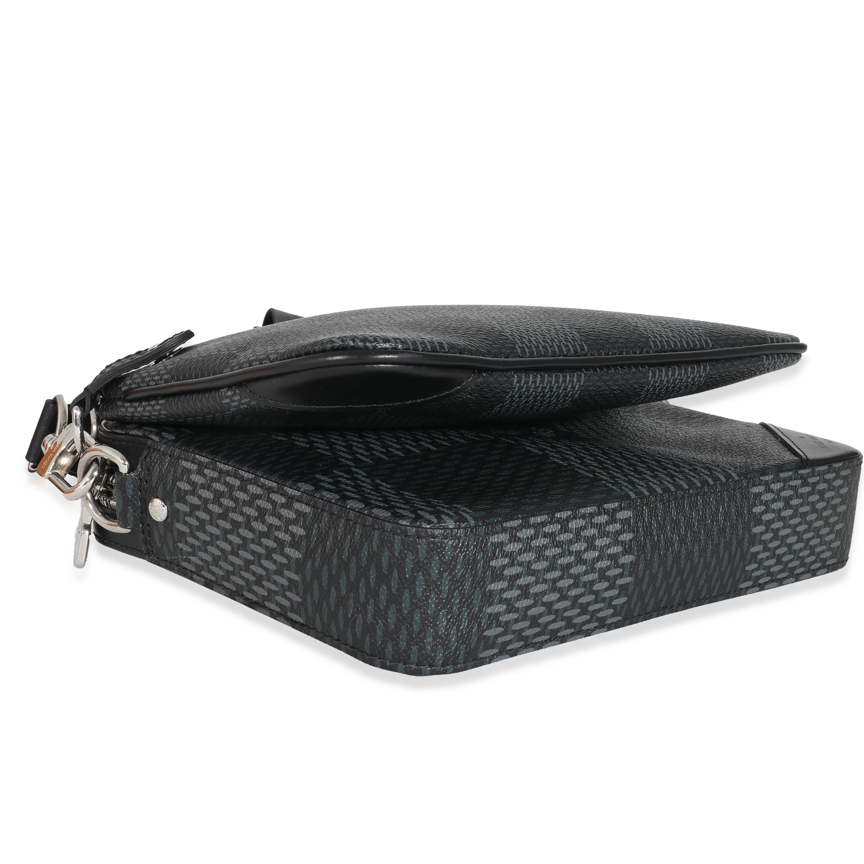Louis Vuitton Louis Vuitton Damier Graphite 3D Canvas Trio Messenger