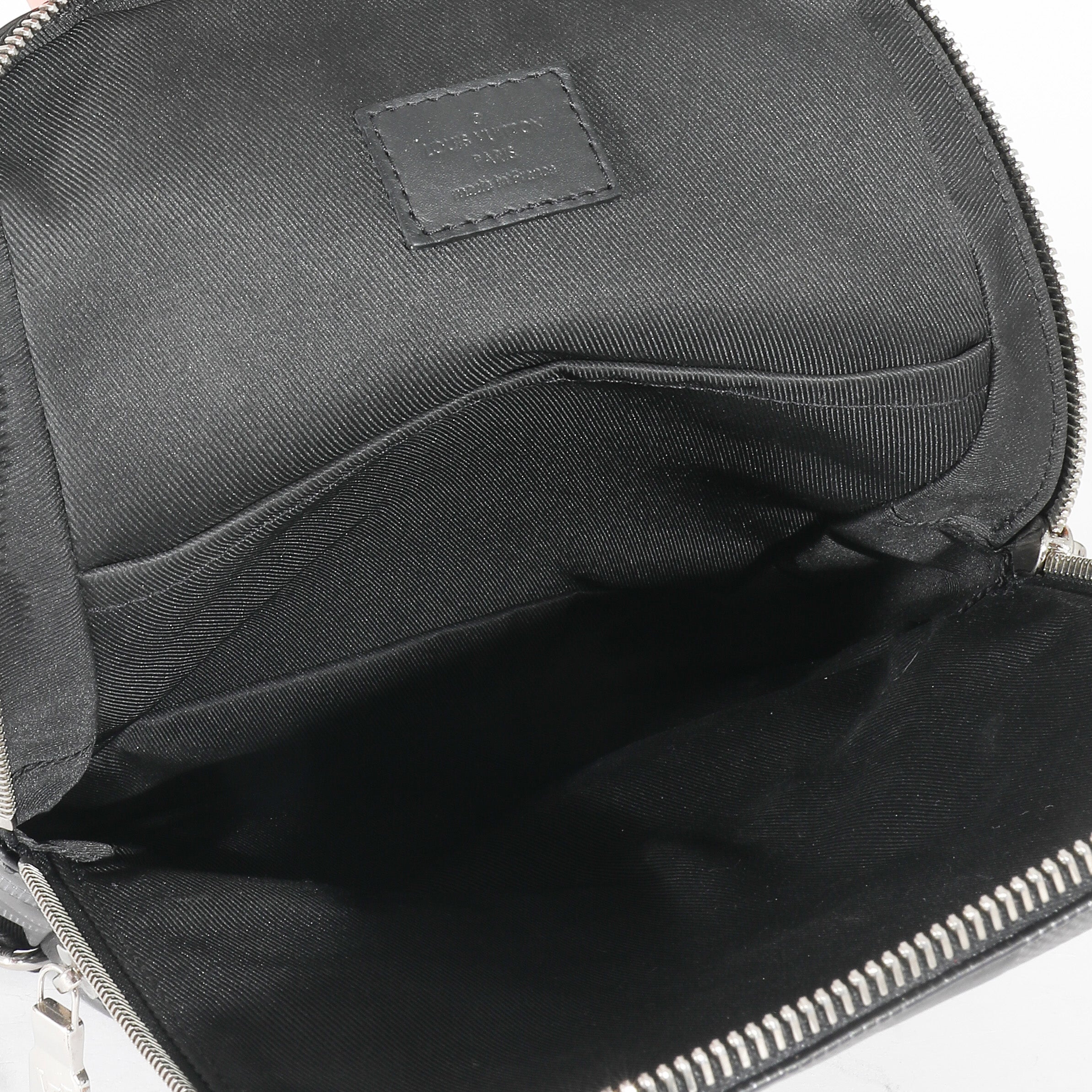 Louis Vuitton Louis Vuitton Damier Infini Avenue Sling Bag