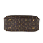 Louis Vuitton Louis Vuitton Monogram Canvas Montaigne MM