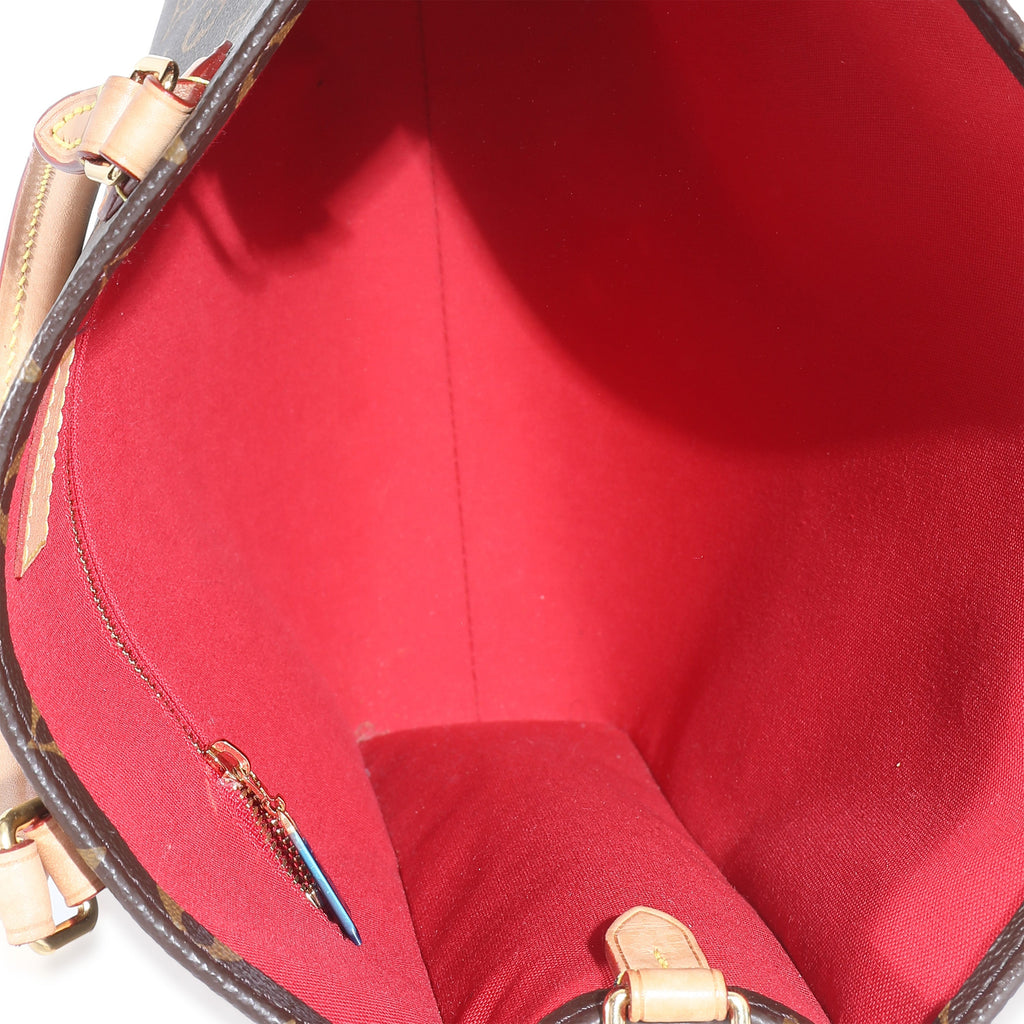 Louis Vuitton Louis Vuitton Monogram Canvas Sac Plat PM