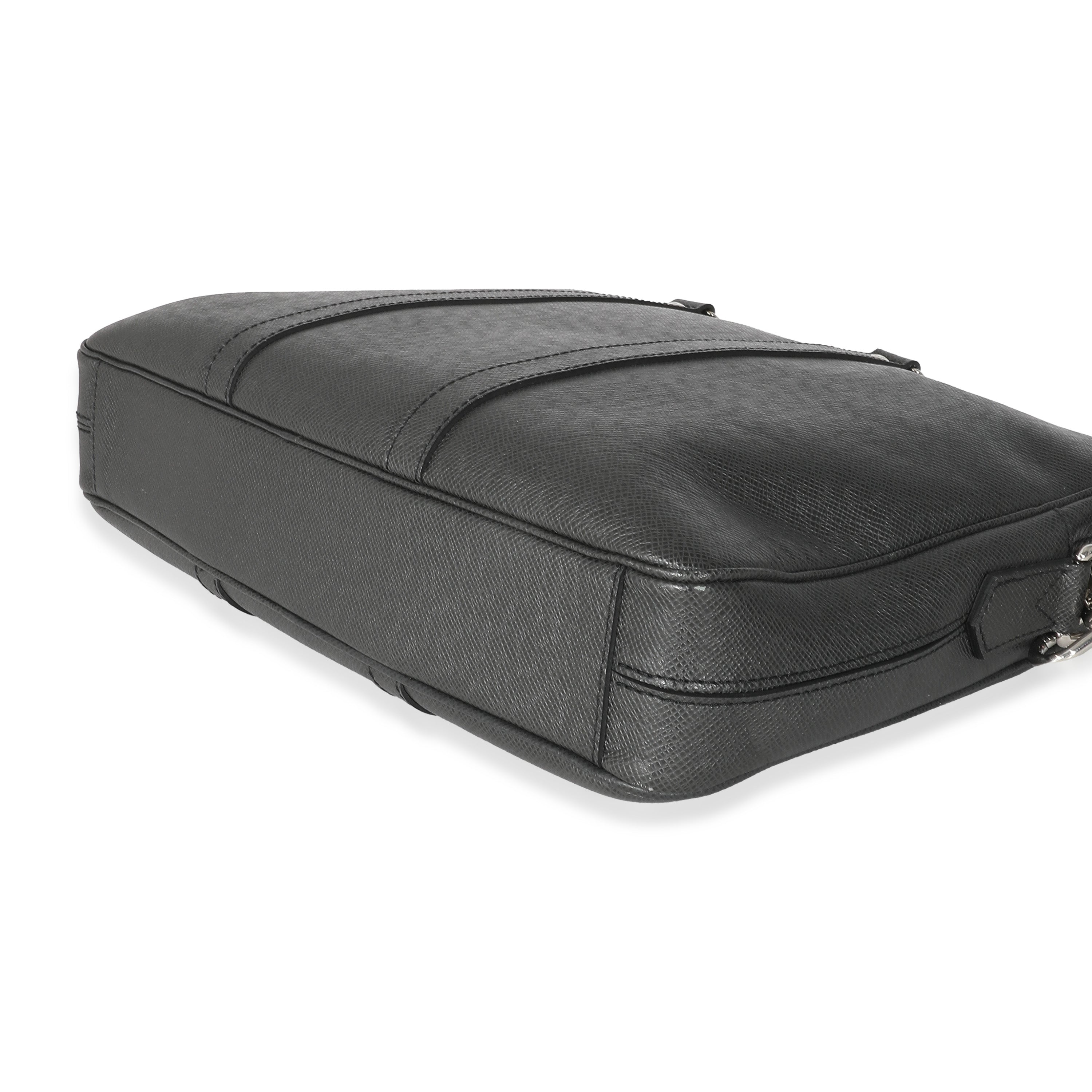 Louis Vuitton Black Taiga Porte-Documents Voyage PM
