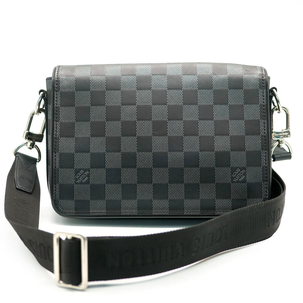 Louis Vuitton Louis Vuitton Onyx Damier Infini Studio Messenger