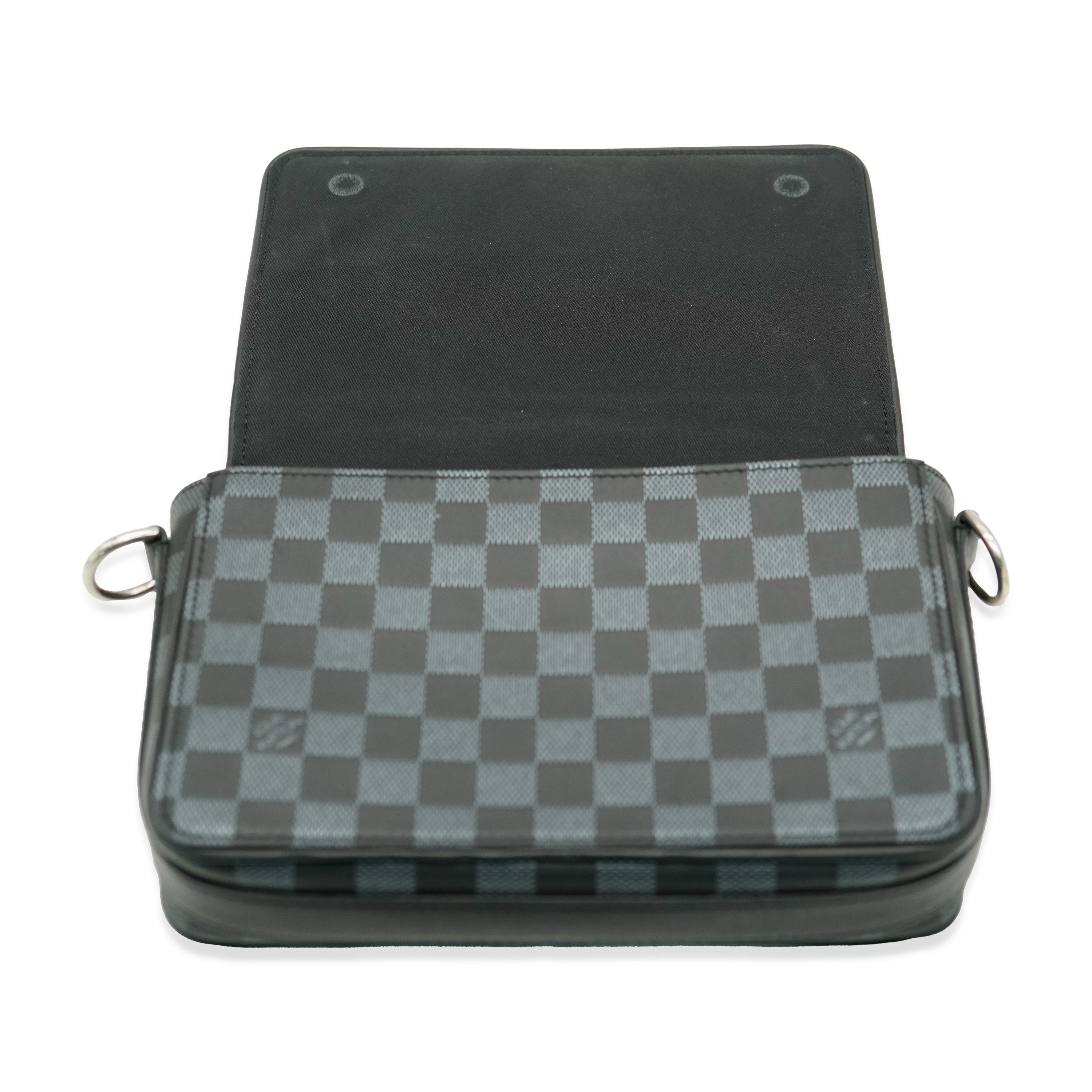 Louis Vuitton Louis Vuitton Onyx Damier Infini Studio Messenger