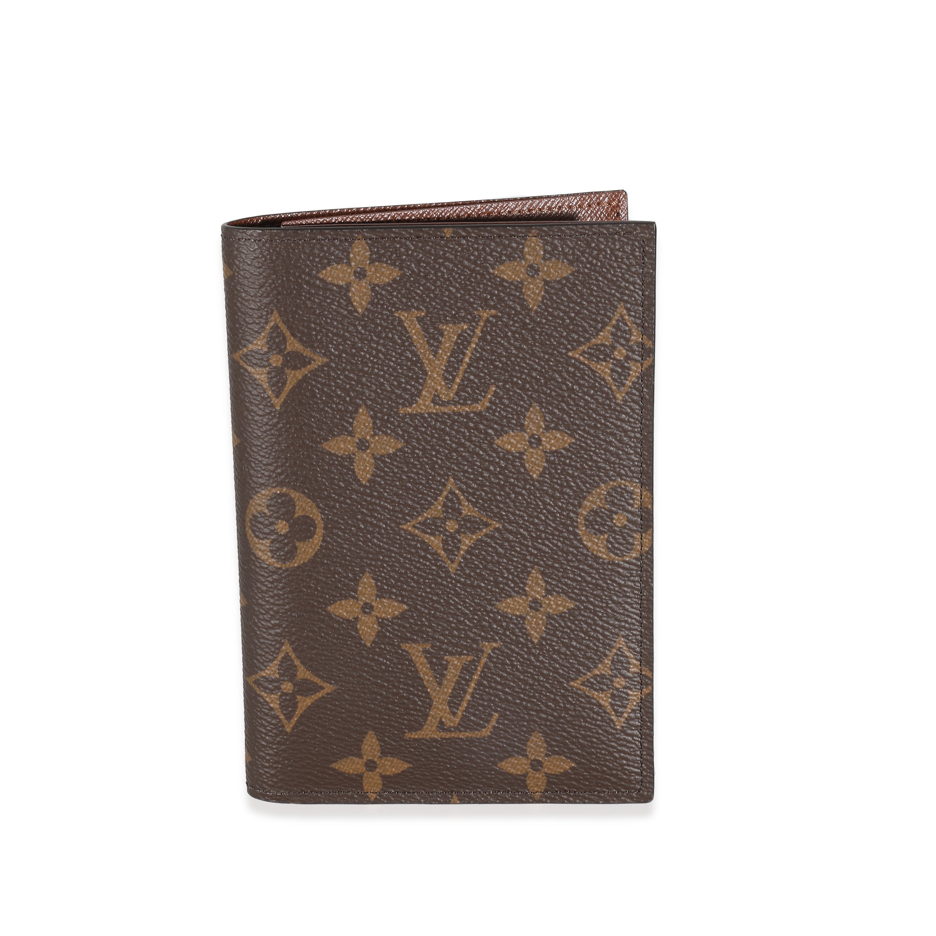 Louis Vuitton Louis Vuitton Monogram Canvas Passport Cover