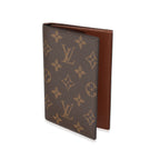 Louis Vuitton Louis Vuitton Monogram Canvas Passport Cover