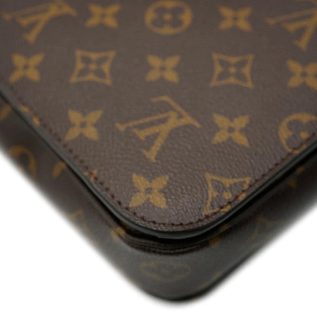 Louis Vuitton Louis Vuitton Monogram Canvas Pochette Metis