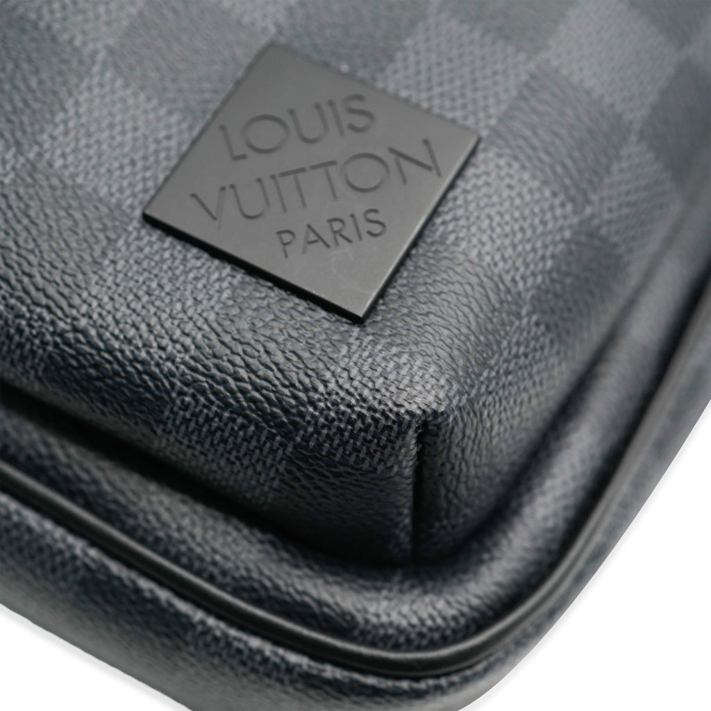 Louis Vuitton Louis Vuitton Damier Graphite Canvas Avenue Slingbag