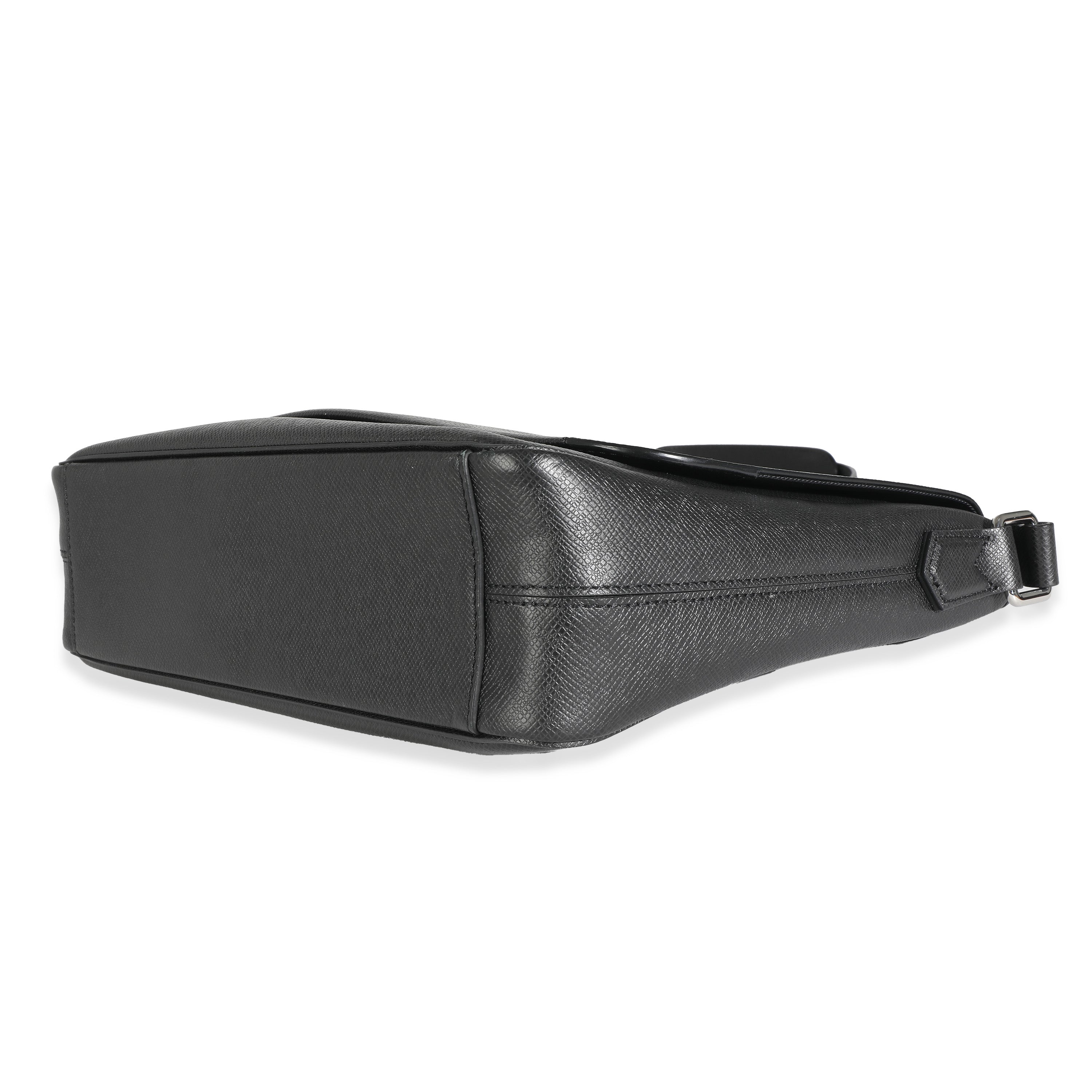 Louis Vuitton Ardoise Taiga Roman MM