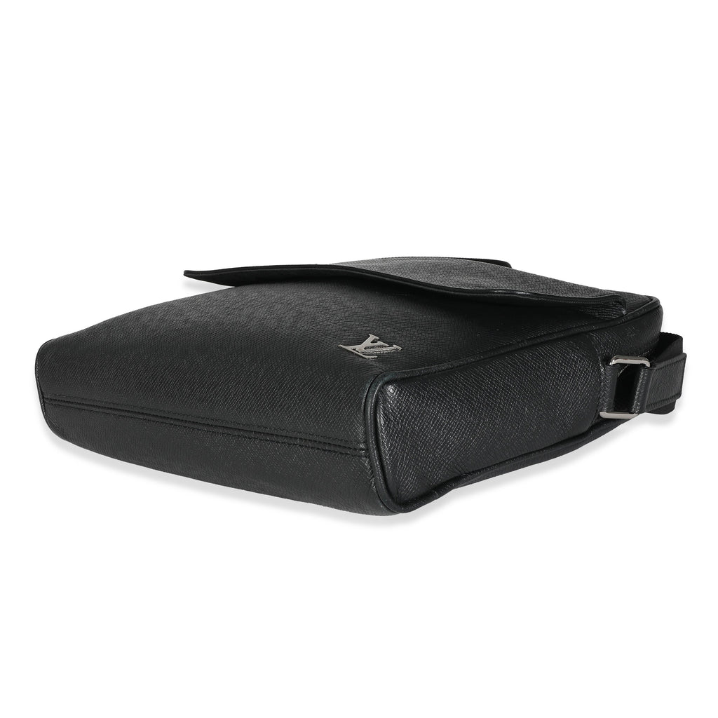 Louis Vuitton Black Taiga Alex Messenger PM