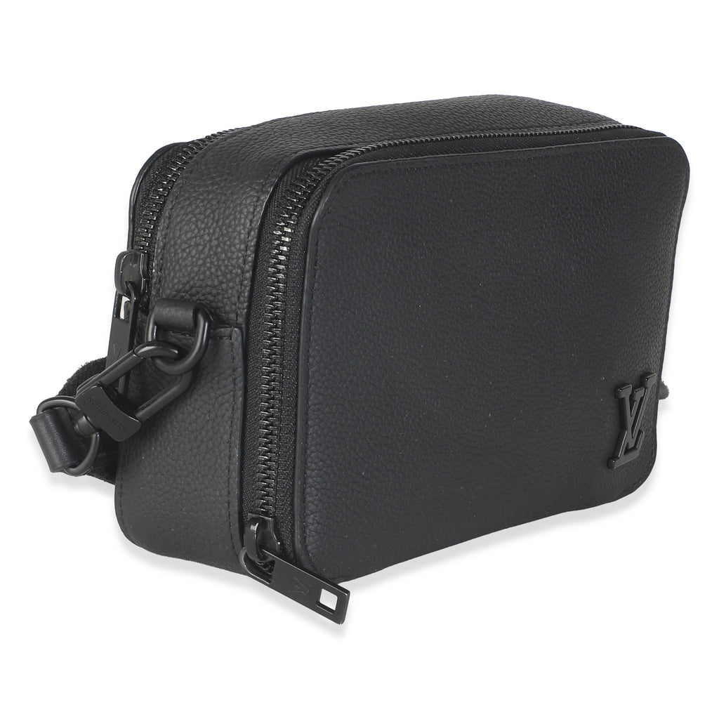 Louis Vuitton Black Taurillon Alpha Wearable Wallet