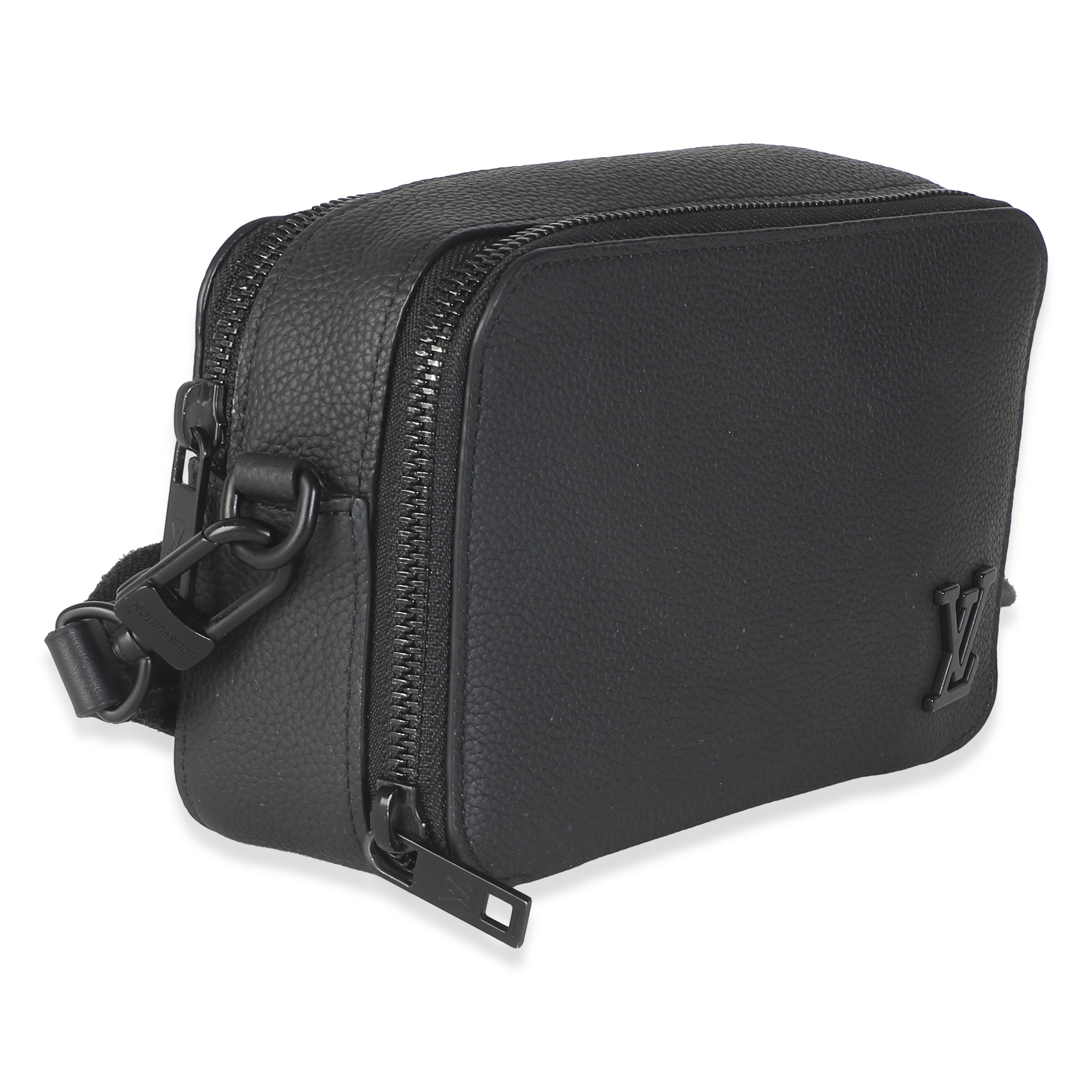 Louis Vuitton Black Taurillon Alpha Wearable Wallet