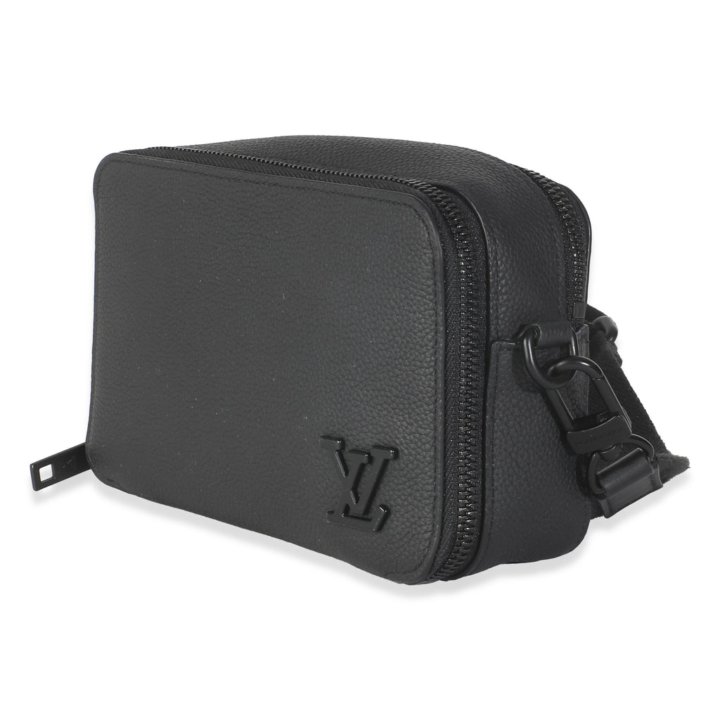 Louis Vuitton Black Taurillon Alpha Wearable Wallet