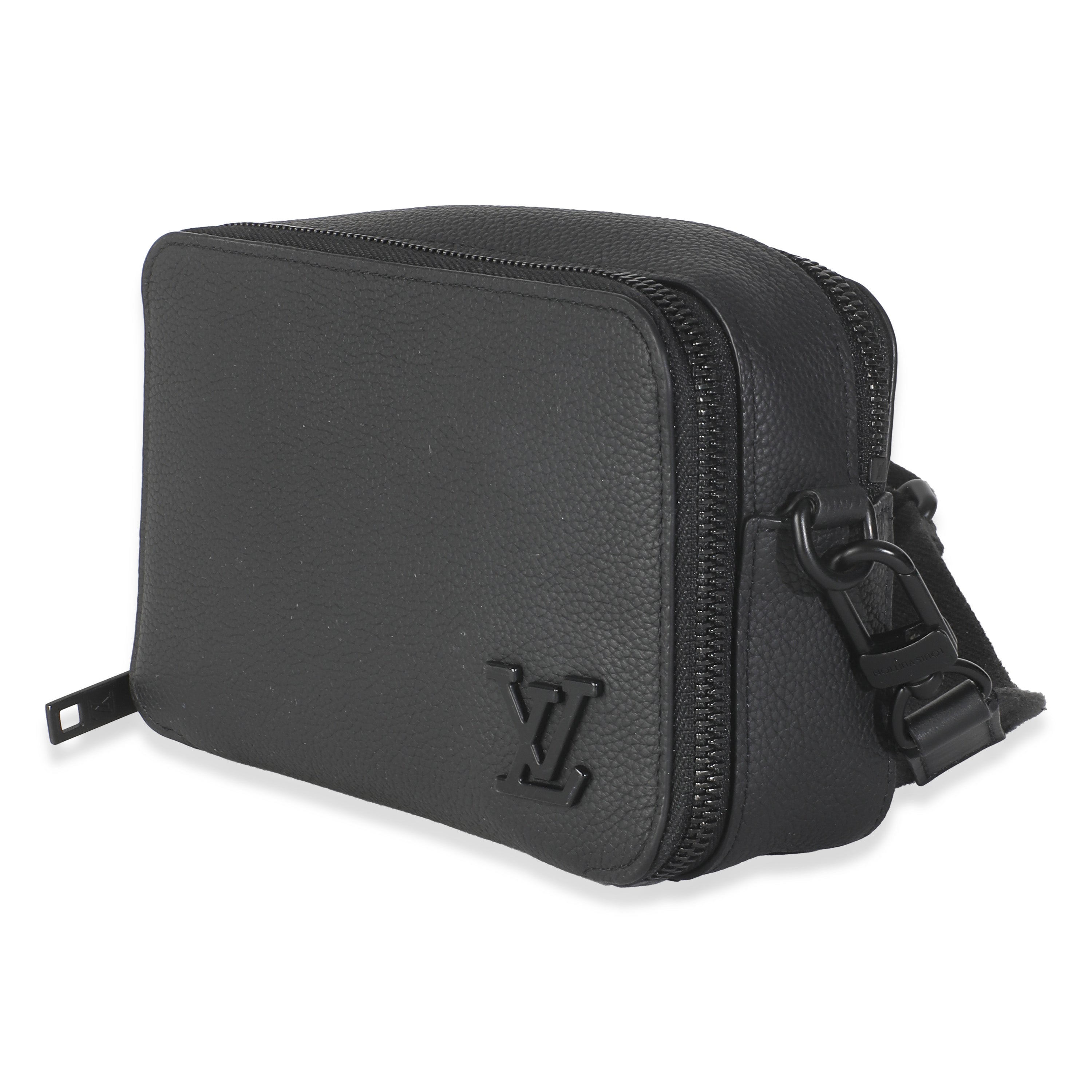 Louis Vuitton Black Taurillon Alpha Wearable Wallet