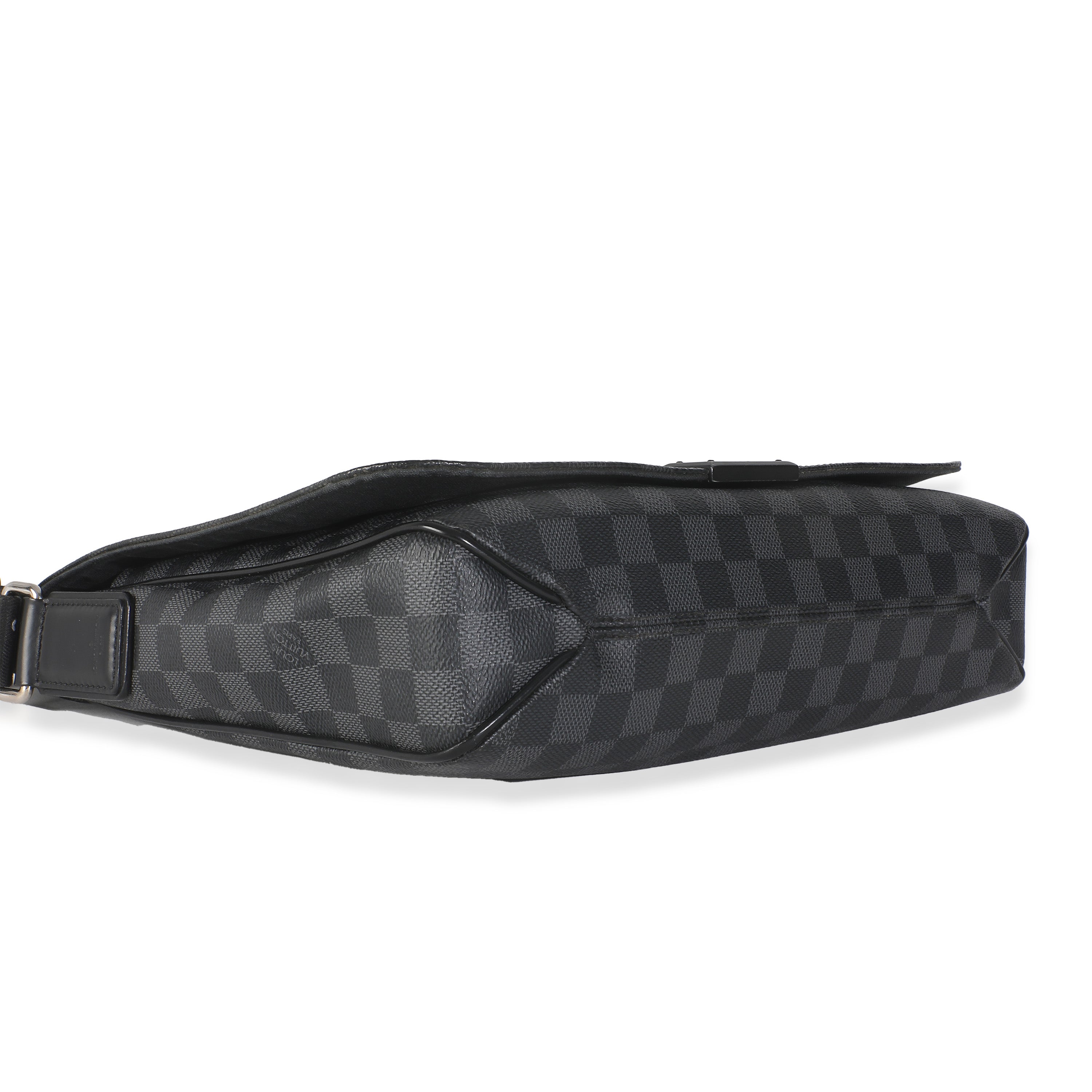 Louis Vuitton Damier Graphite Canvas District Messenger