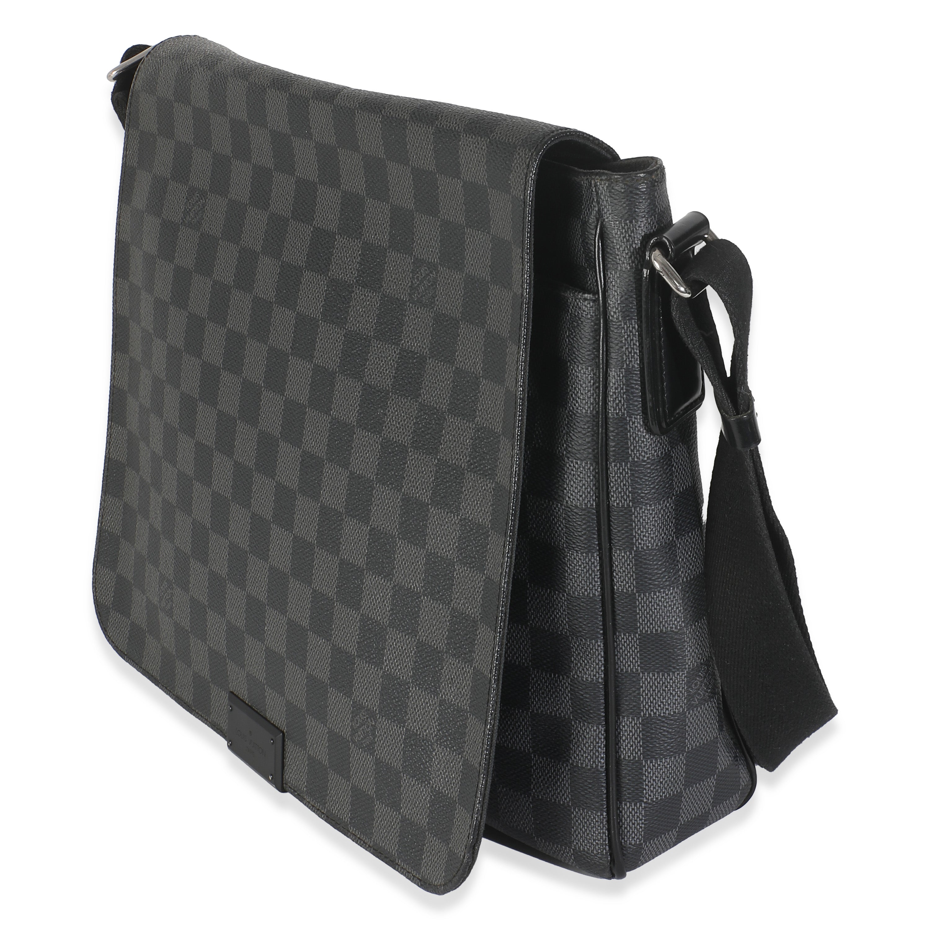 Louis Vuitton Damier Graphite Canvas District Messenger