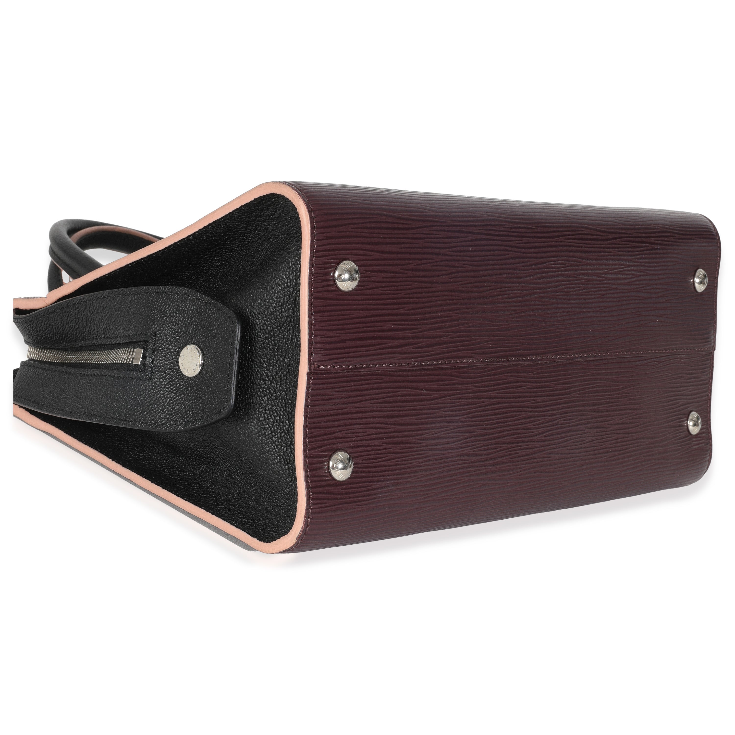 Louis Vuitton Quetsche Epi Vaneau MM